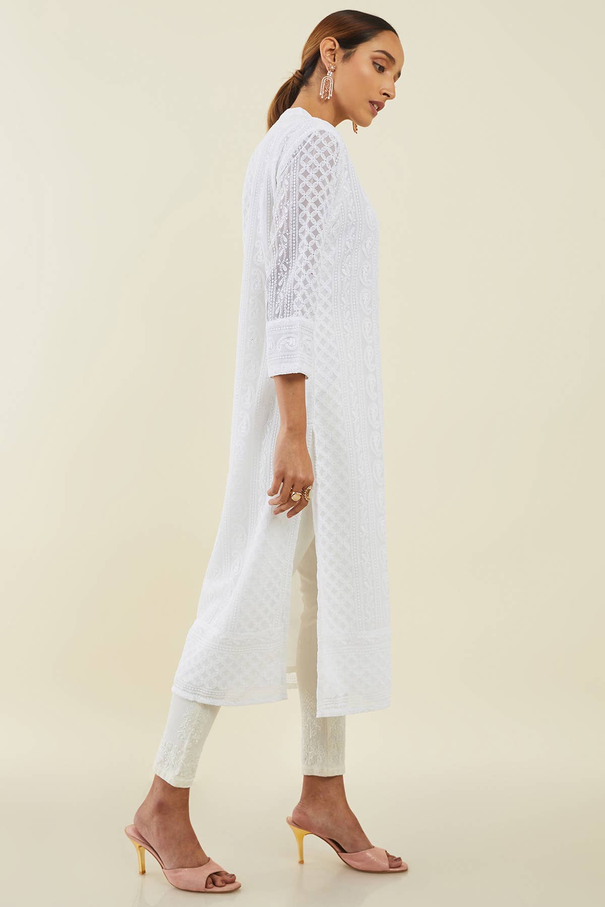 Off White Georgette Straight Kurta With Self Embroidered Designs - Image 2